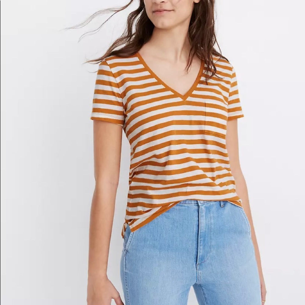 Whisper Cotton V-Neck Pocket Tee in Richie